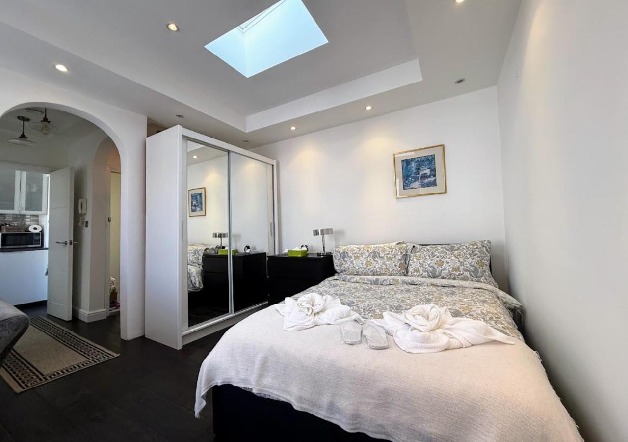 Bayswater Large One Bedroom Studio, Late Check-in Apartamento