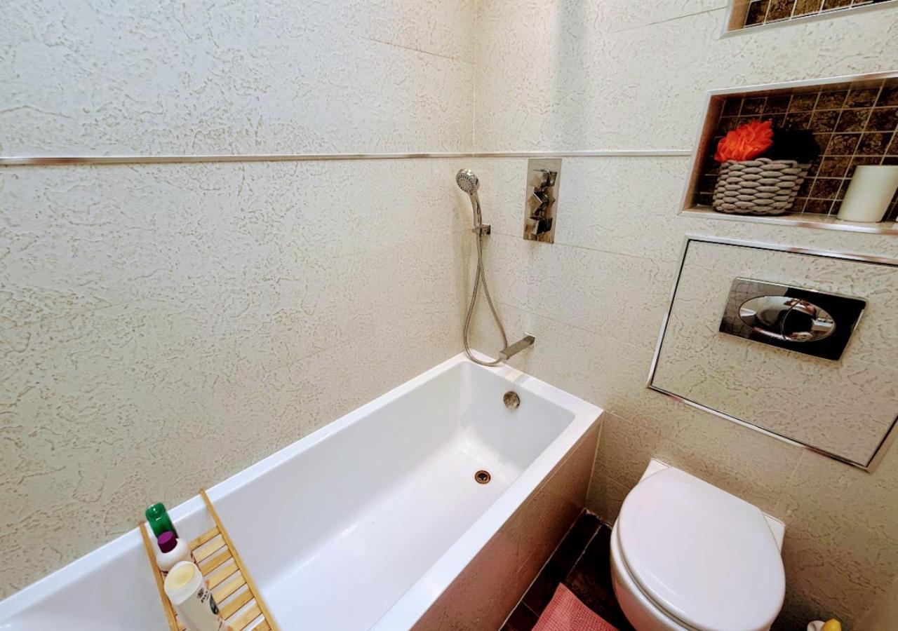Bayswater Large One Bedroom Studio, Late Check-in Apartamento Londres