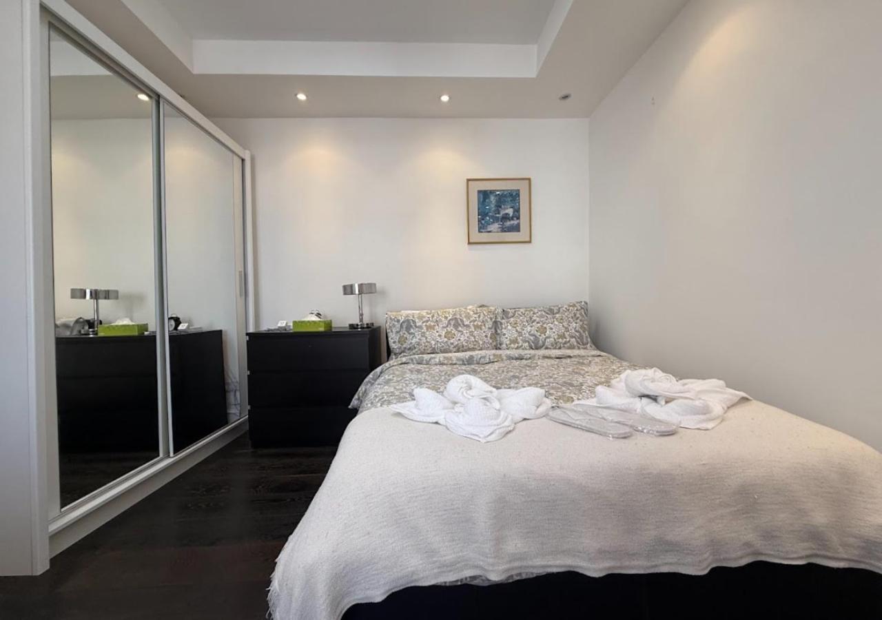 Bayswater Large One Bedroom Studio, Late Check-in